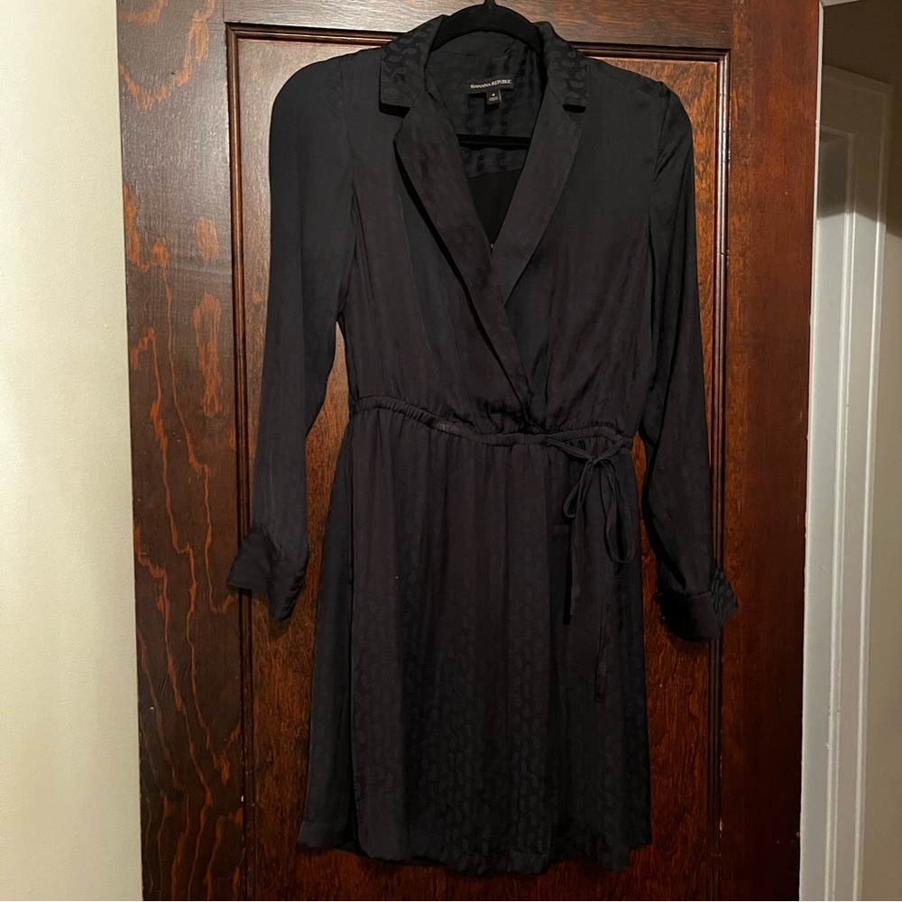 Banana republic satin like dress